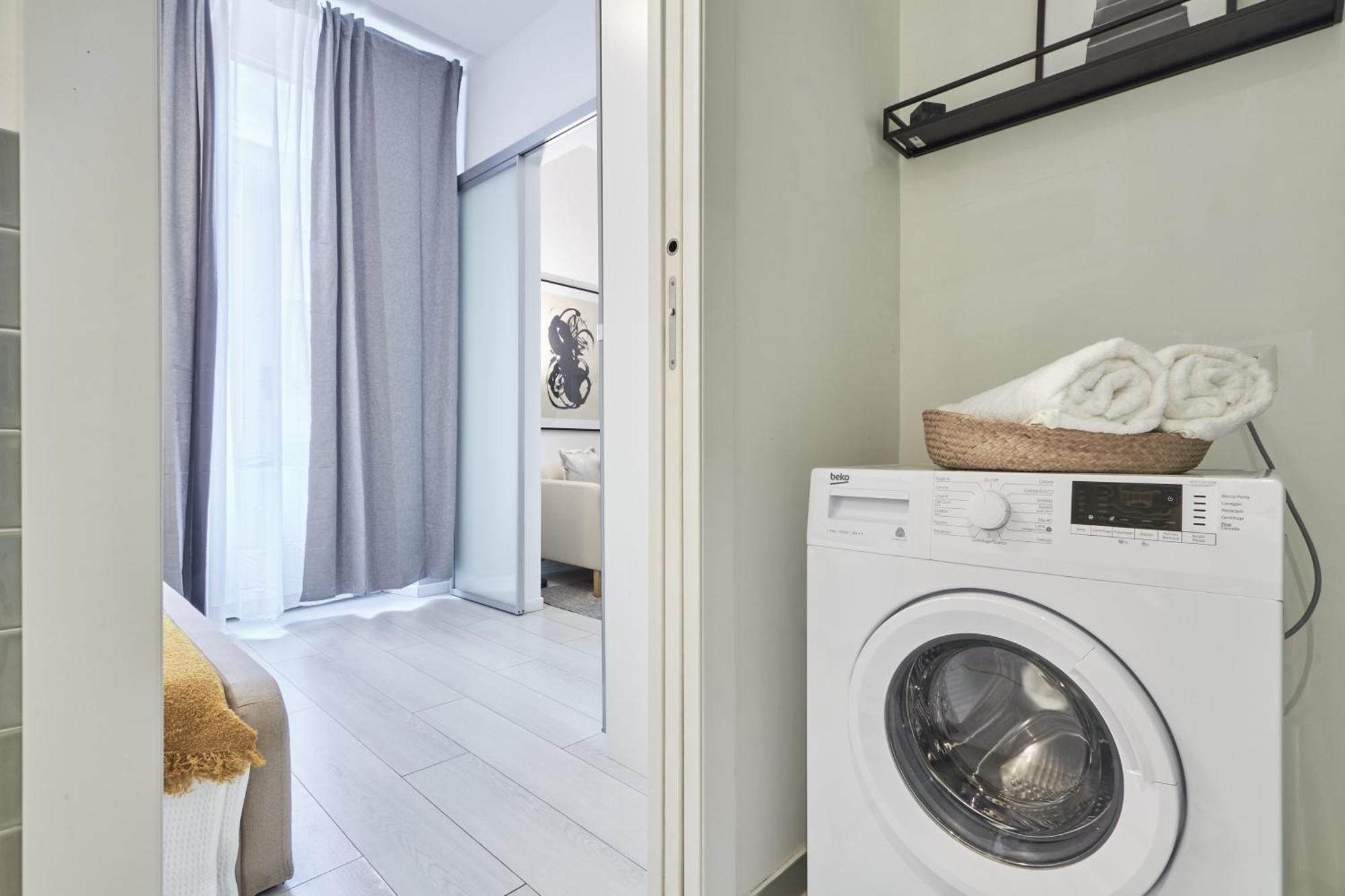Elegante Appartamento Minimal Dai Tocchi Botanici Milano Eksteriør bilde