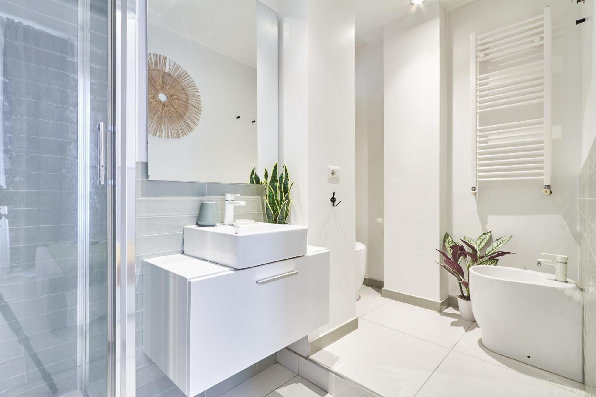 Elegante Appartamento Minimal Dai Tocchi Botanici Milano Eksteriør bilde