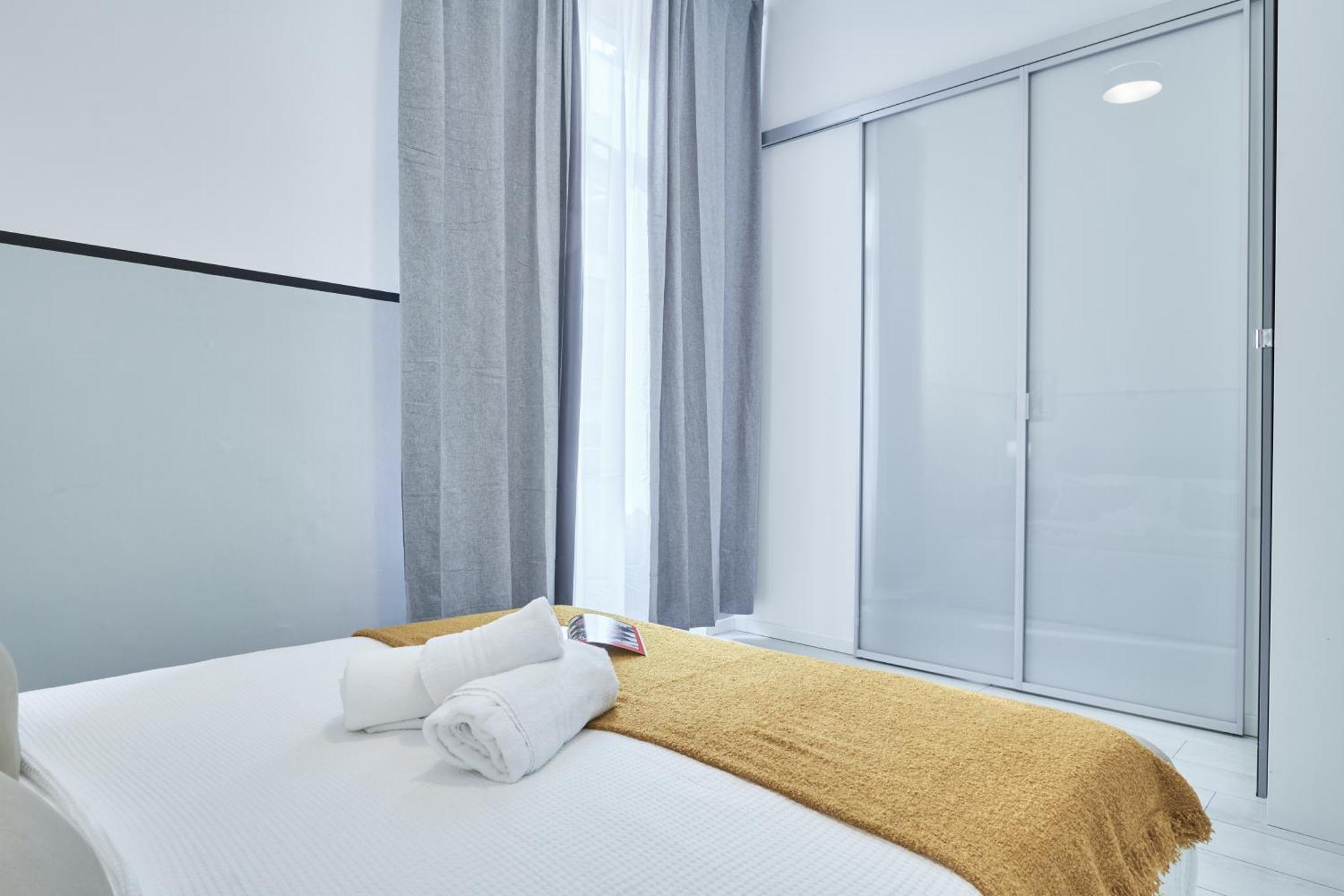 Elegante Appartamento Minimal Dai Tocchi Botanici Milano Eksteriør bilde