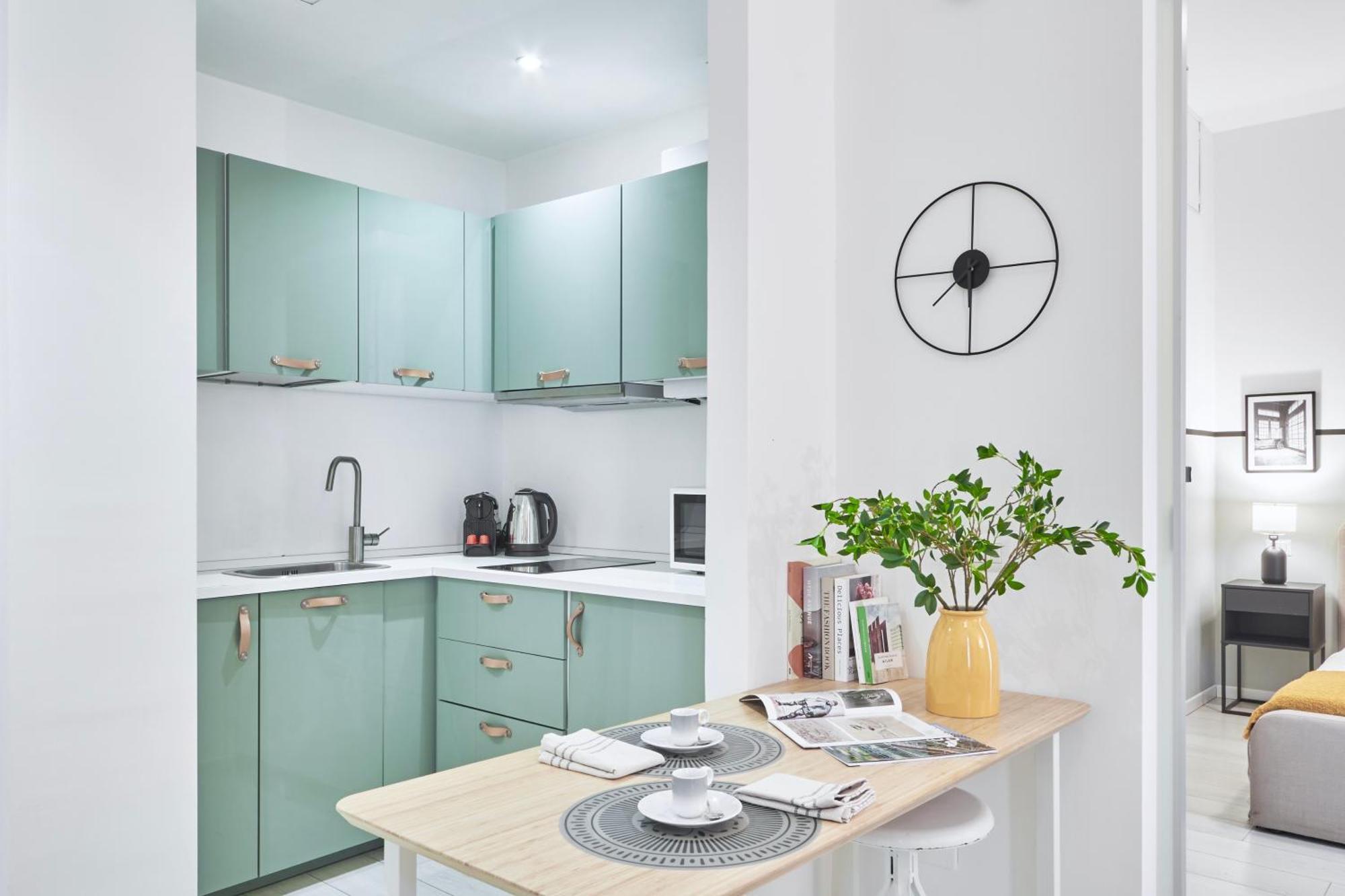 Elegante Appartamento Minimal Dai Tocchi Botanici Milano Eksteriør bilde