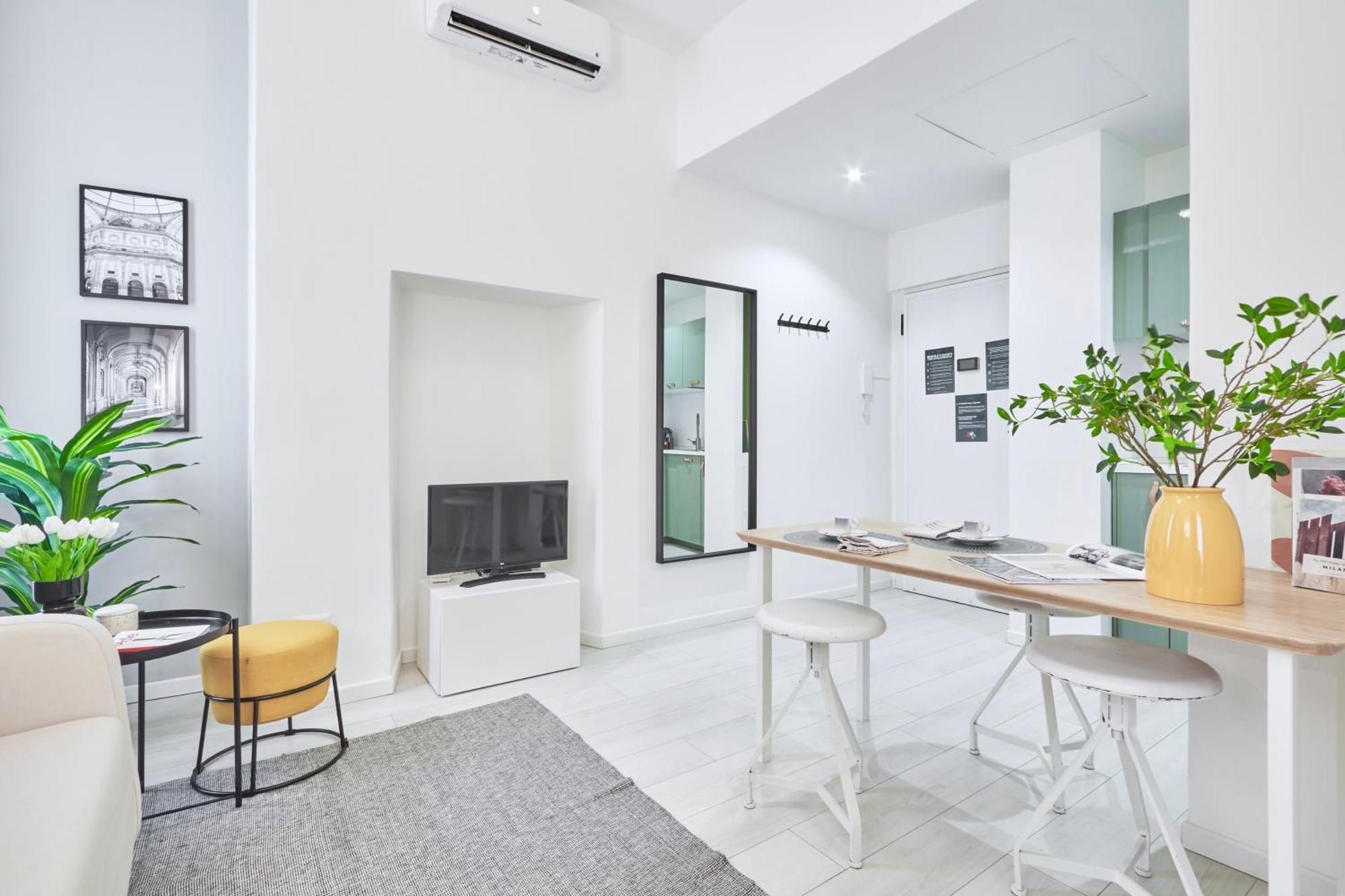 Elegante Appartamento Minimal Dai Tocchi Botanici Milano Eksteriør bilde